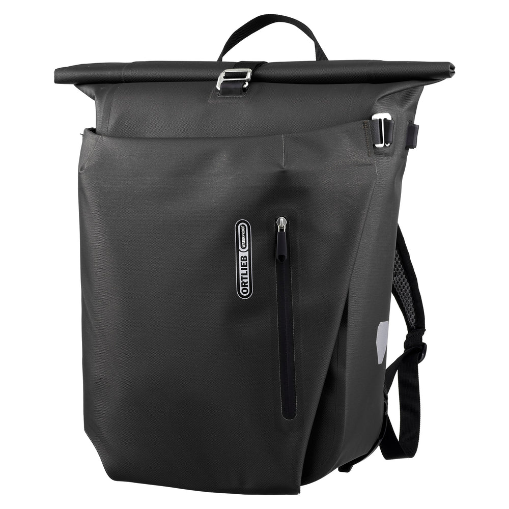 Vario Hybrid-Tasche am Fahrrad befestigt in urbaner Umgebung